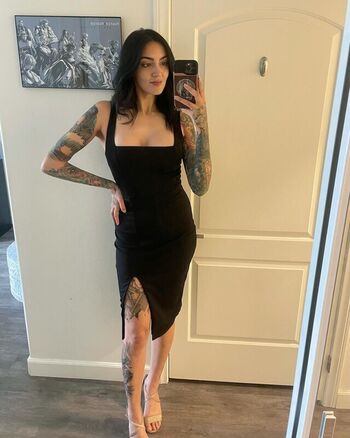 Full leaked Wisalallen page private onlyfans photo
