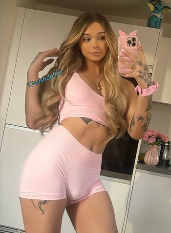 Full leaked Wishdoll private onlyfans photo