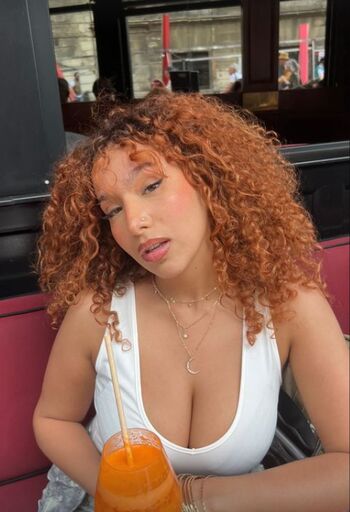 Full leaked Wiwi b private onlyfans photo