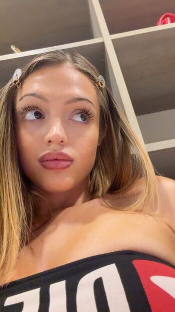 Full leaked Woah vicky private onlyfans photo