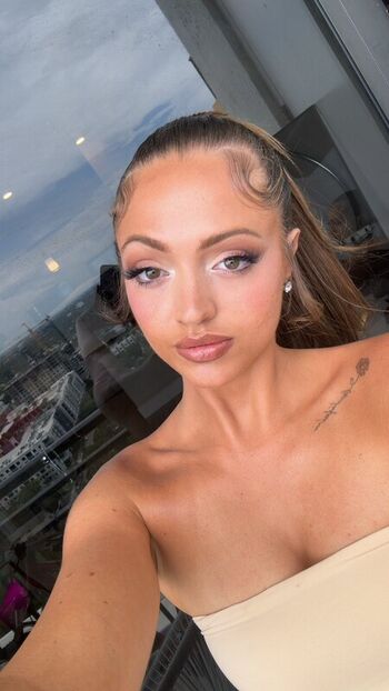 Full leaked Woah vicky page private onlyfans photo