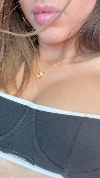 Full leaked Woah vicky private onlyfans photo