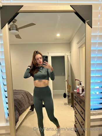 Full leaked Woahhvicky private onlyfans photo