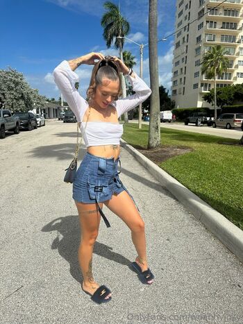 Full leaked Woahhvicky private onlyfans photo