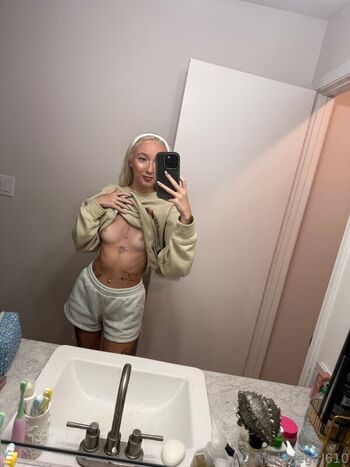 Full leaked Wobblegirl private onlyfans photo