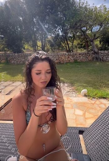 Full leaked Woistlena private onlyfans photo