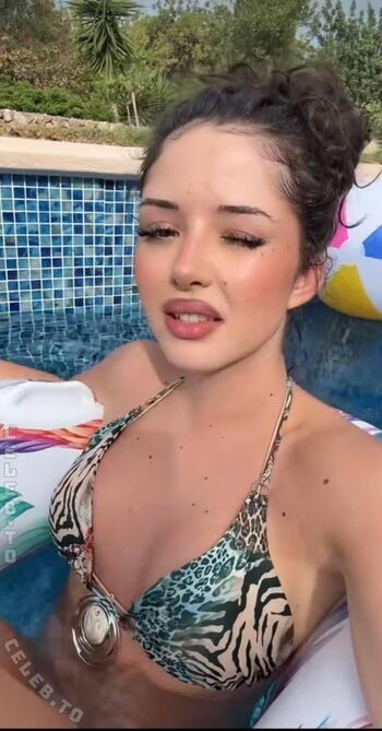 Full leaked Woistlena private onlyfans photo
