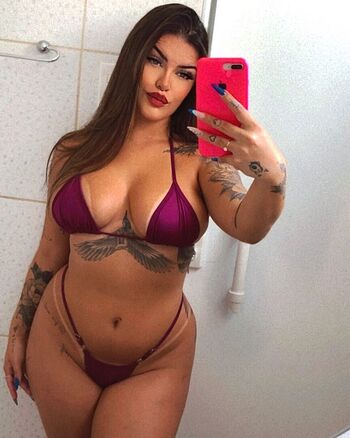 Full leaked Women in bikinis private onlyfans photo