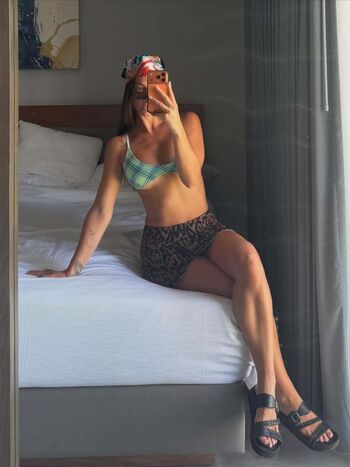 Women In Bikinis