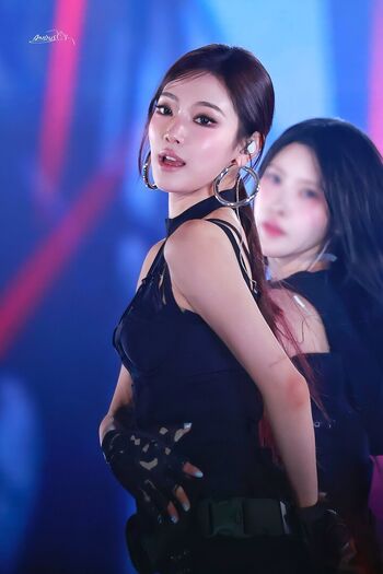 Full leaked Womenk pop page private onlyfans photo