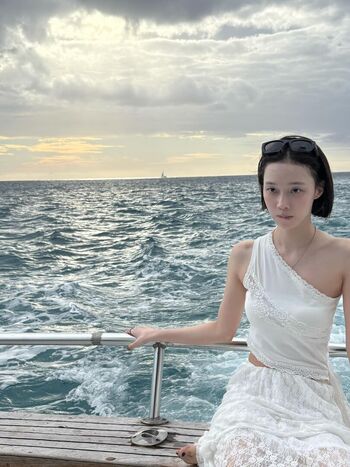 Full leaked Womenk pop page private onlyfans photo