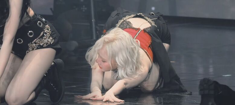 Full leaked Womenk pop page private onlyfans photo