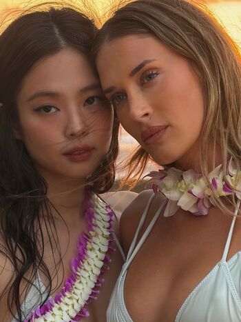 Full leaked Womenk pop page private onlyfans photo