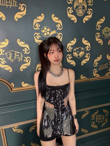 WomenK-pop