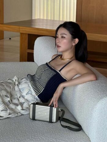 Full leaked Womenk pop page private onlyfans photo
