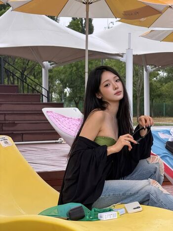 Full leaked Womenk pop page private onlyfans photo