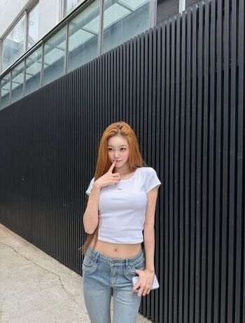 Full leaked Womenk pop page private onlyfans photo