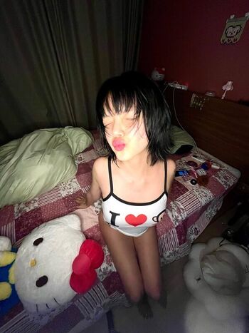 Full leaked Womenk pop page private onlyfans photo