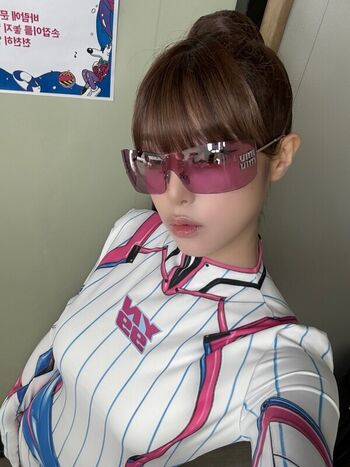 WomenK-pop