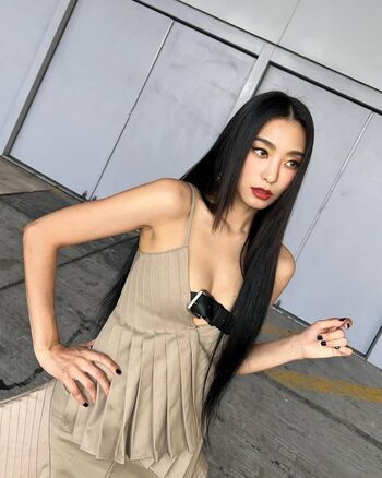 Full leaked Womenk pop page private onlyfans photo