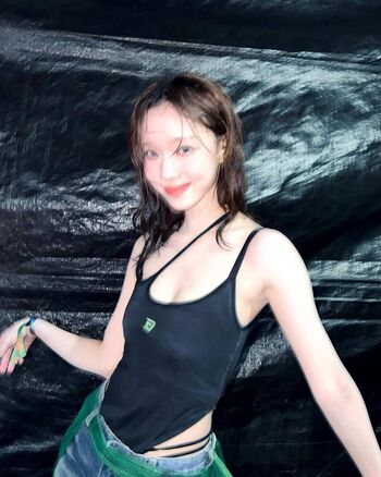 Full leaked Womenk pop private onlyfans photo