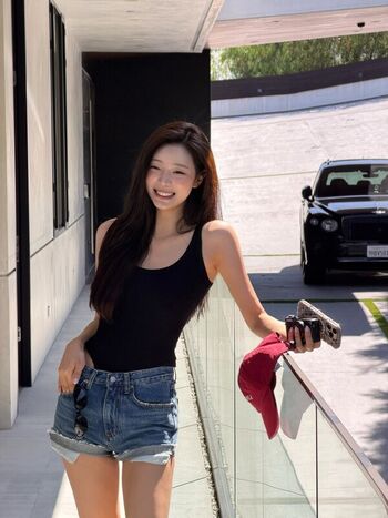 WomenK-pop