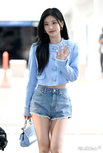 Full leaked Womenk pop page private onlyfans photo