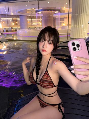 WomenK-pop