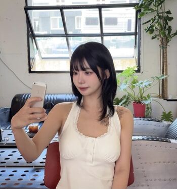Full leaked Wuyo private onlyfans photo