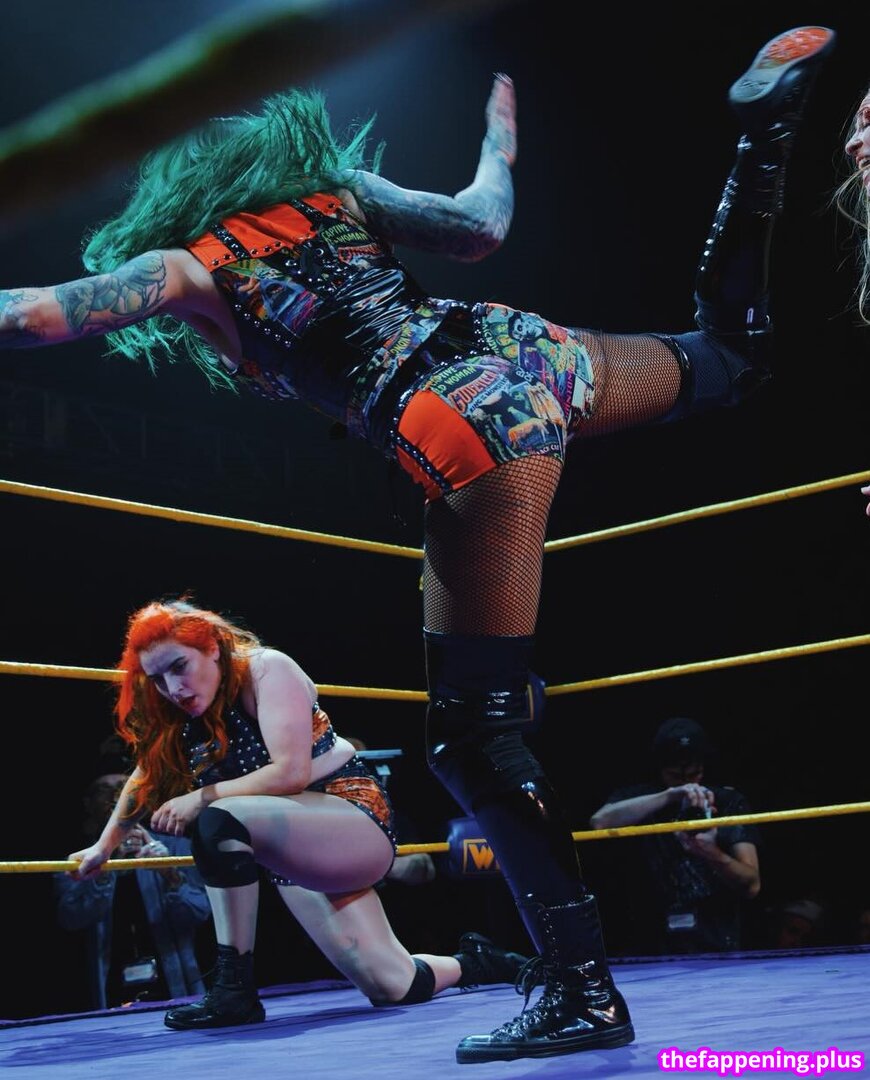 Shotzi Blackheart / ShotziWWE / WWE Shotzi Fotografie OnlyFans Dezbrăcată #371