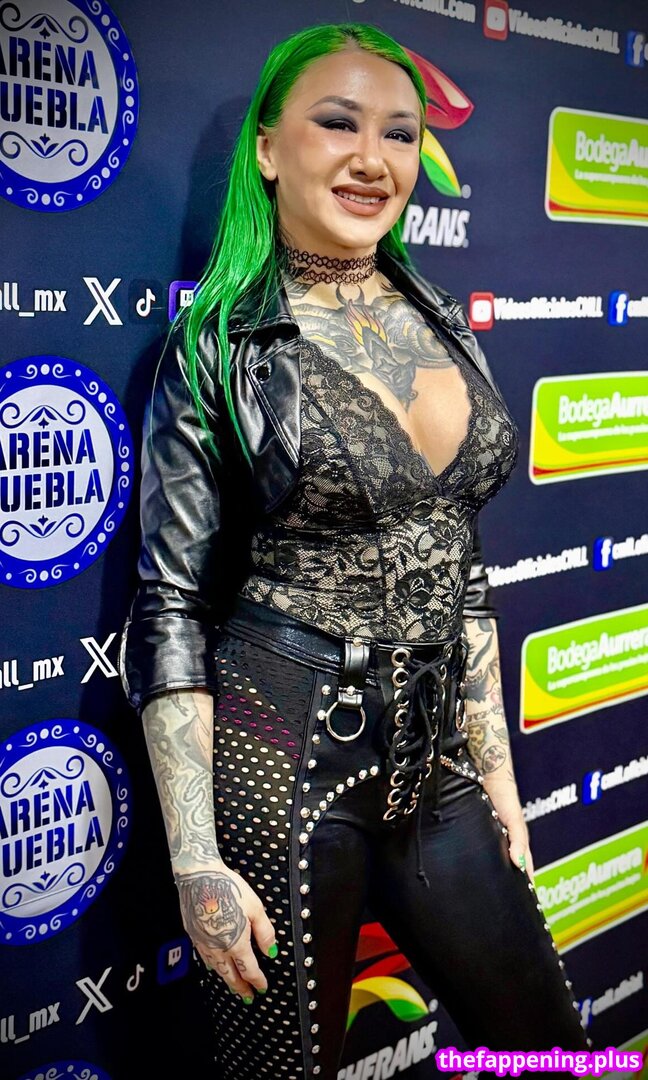 Shotzi Blackheart / ShotziWWE / WWE Shotzi Foto OnlyFans Nua #430