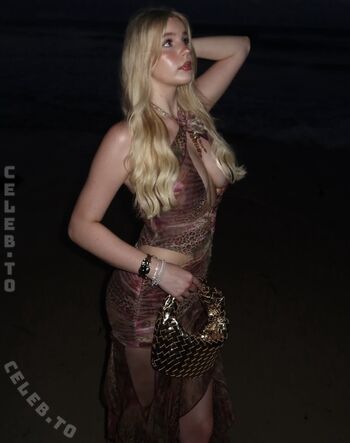 Full leaked Xmiaa private onlyfans photo