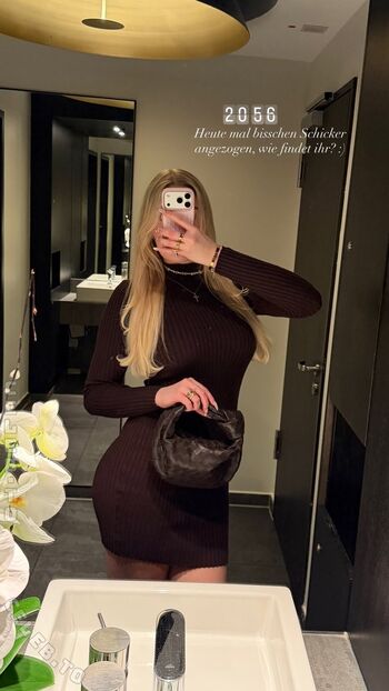 Full leaked Xmiaa private onlyfans photo