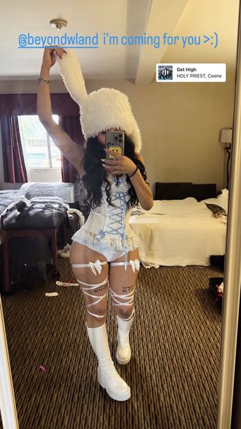 Full leaked Xclusivemelll private onlyfans photo