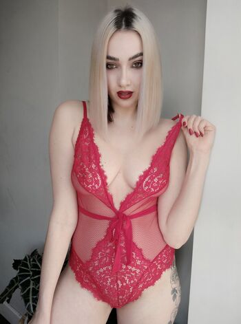 Full leaked Xenia model private onlyfans photo