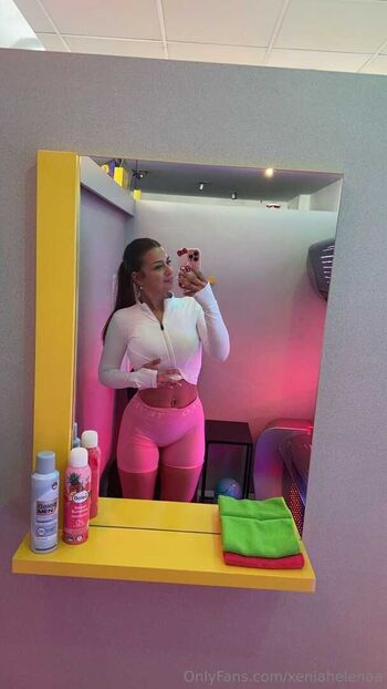 Xeniahelenaa