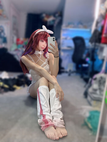 xenluvsmiku