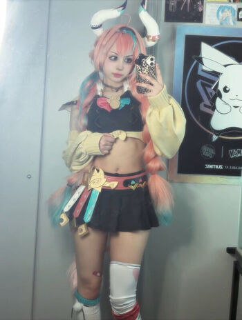 Full leaked Xenluvsmiku private onlyfans photo