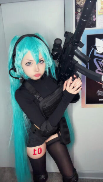 Full leaked Xenluvsmiku private onlyfans photo
