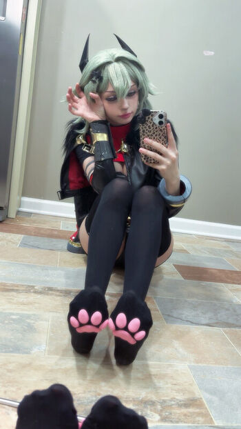 Full leaked Xenluvsmiku private onlyfans photo