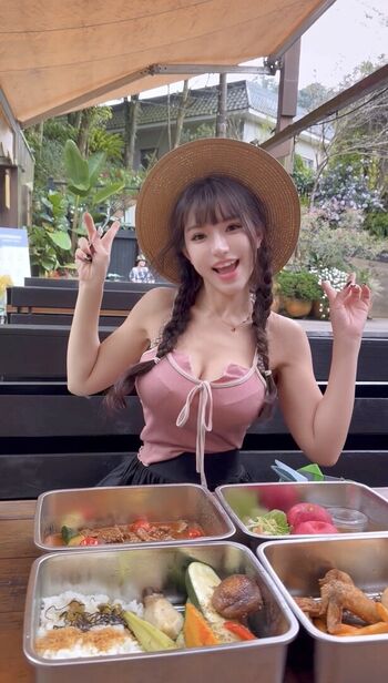 Full leaked Xinyus private onlyfans photo