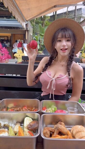 Full leaked Xinyus private onlyfans photo