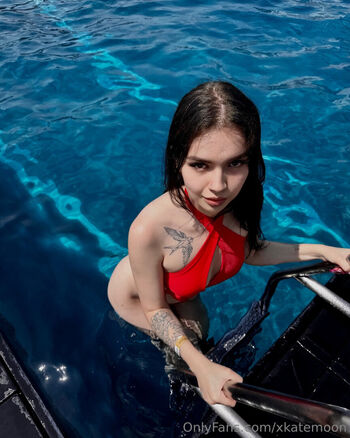 Full leaked Xkatemoon private onlyfans photo