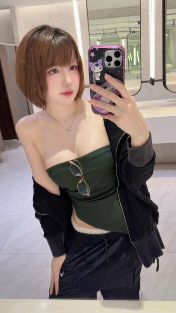 Full leaked Xlapislazulix private onlyfans photo