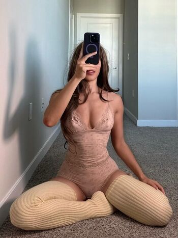 Full leaked Xlovelyadrianax private onlyfans photo