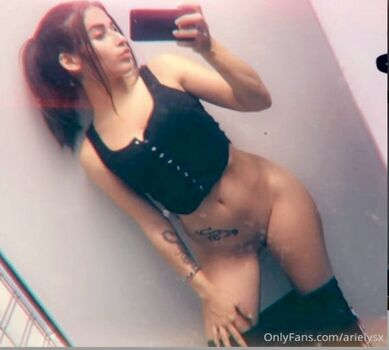 Full leaked Xoarielys private onlyfans photo