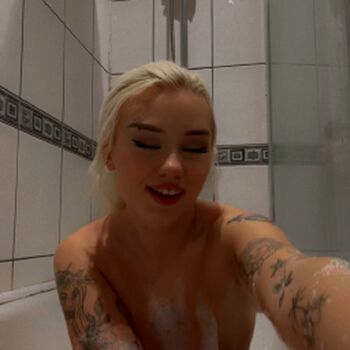 Full leaked Xobabyirdxo private onlyfans photo