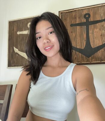 Full leaked Xomikaxo private onlyfans photo
