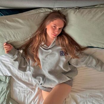 Full leaked Xraine x private onlyfans photo