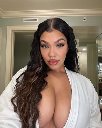 Full leaked Xttiona private onlyfans photo